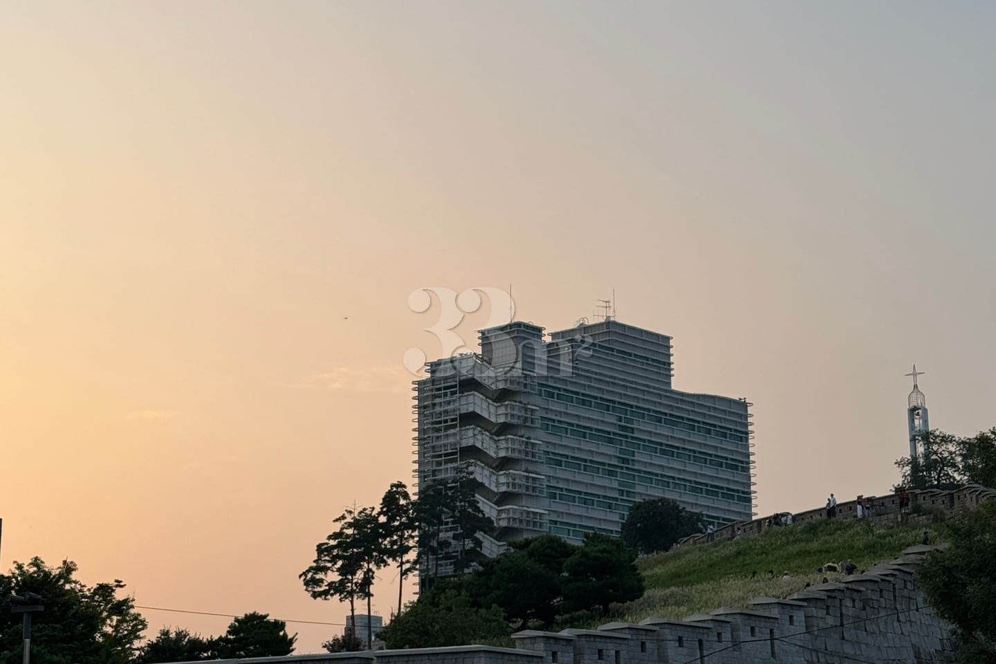 π Dongdaemun Station, 1-minute walk, fully f 19th image