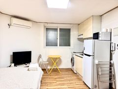 2-minute walk from Nonhyeon Station (studio a 1th image
