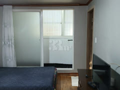 Studio apartment with a large veranda next to 7th image
