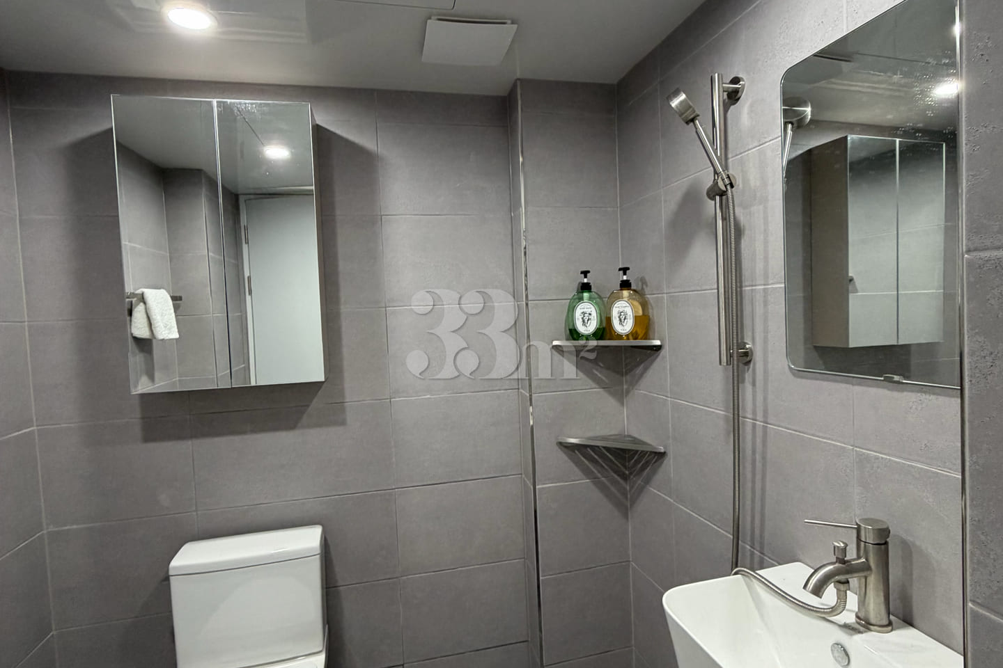 Affordable newly built studio apartment 5th image