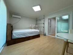 Two-room apartment near the government comple 2th image