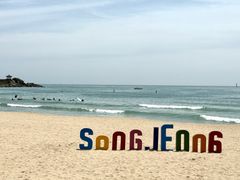 Two-room apartment at Songjeong Beach 14th image