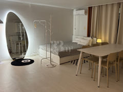 Spacious Studio, 5 Minutes from Hongik Univ. 0th image