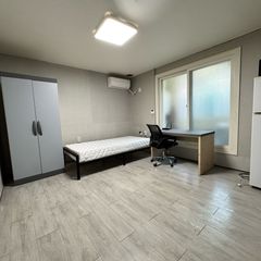 정하우스 303호 방 이미지