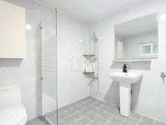 25-pyeong, 2-bedroom apartment with 3 beds 12th image