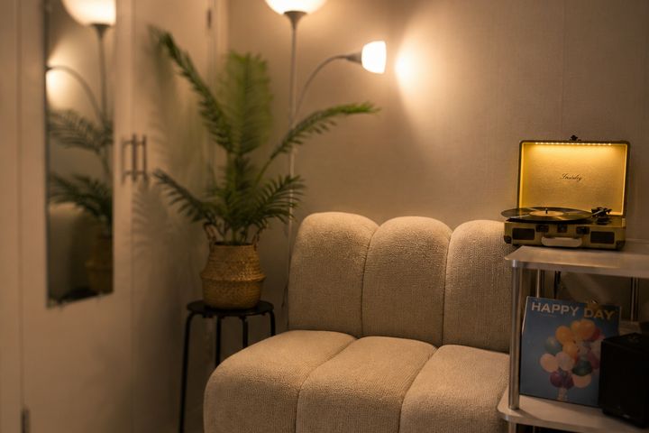 Fully furnished unit near Hyosung Hospital & 10th image