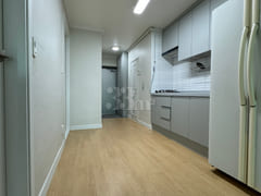 Two-room apartment near the government comple 4th image