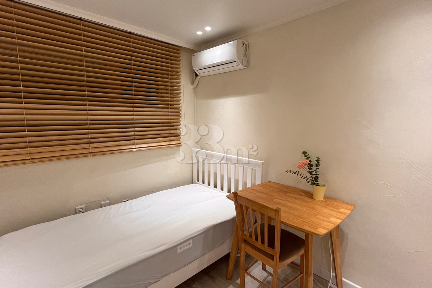 Cozy room near Nambu Bus Terminal 0th image