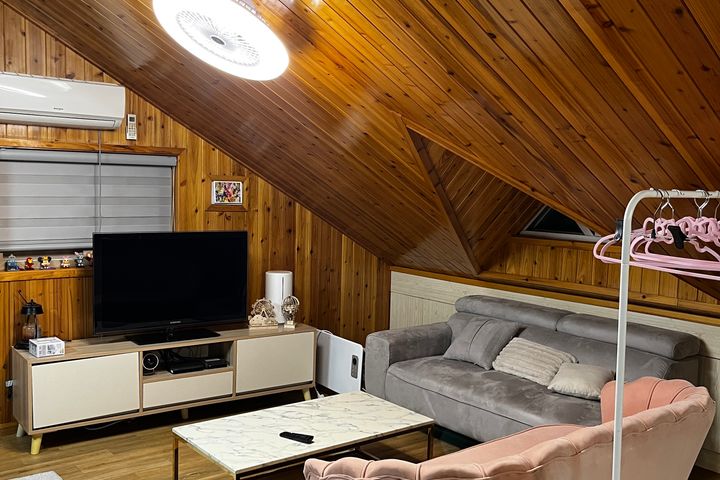 A Room You'll Want to Stay In 4 0th image