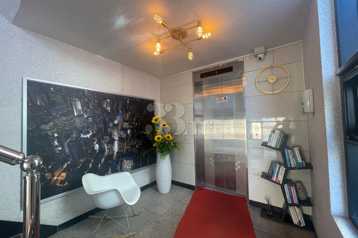 A quiet and tidy room 13th image