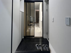 J2๐Fully-furnished Studio Apartment with a G 0th image