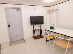 Sinchon Yonsei Severance / Hongdae 3th image