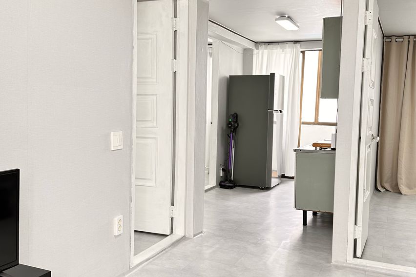 청하 스테이 5번째 이미지