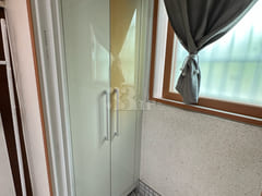It's clean and quiet. 7th image