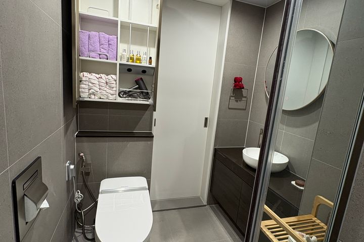 Eluktu Room Residential F 12th image