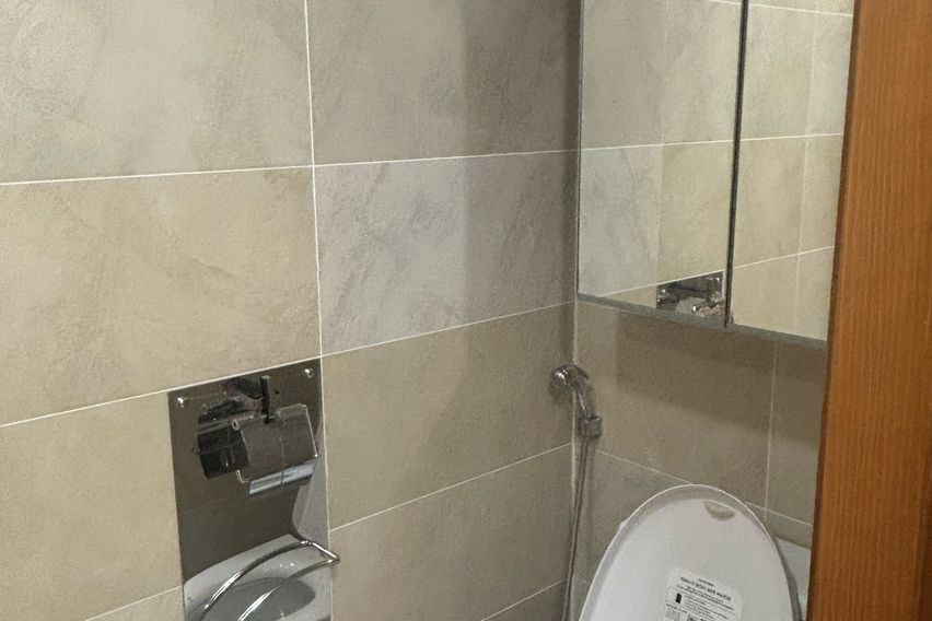 Connection to the International Business Dist 3th image