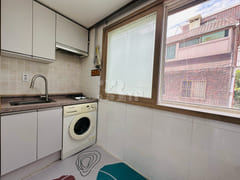 Fully furnished studio apartment near the cen 8th image
