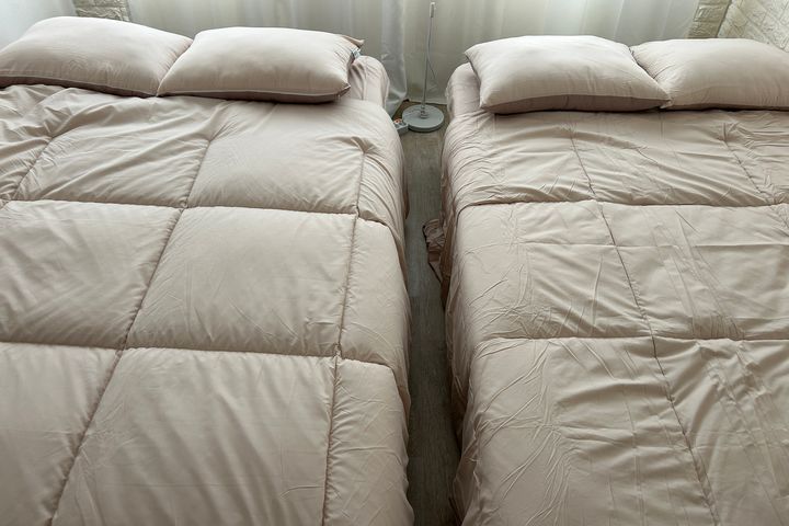 Fully-equipped hotel-style accommodation 2 5th image