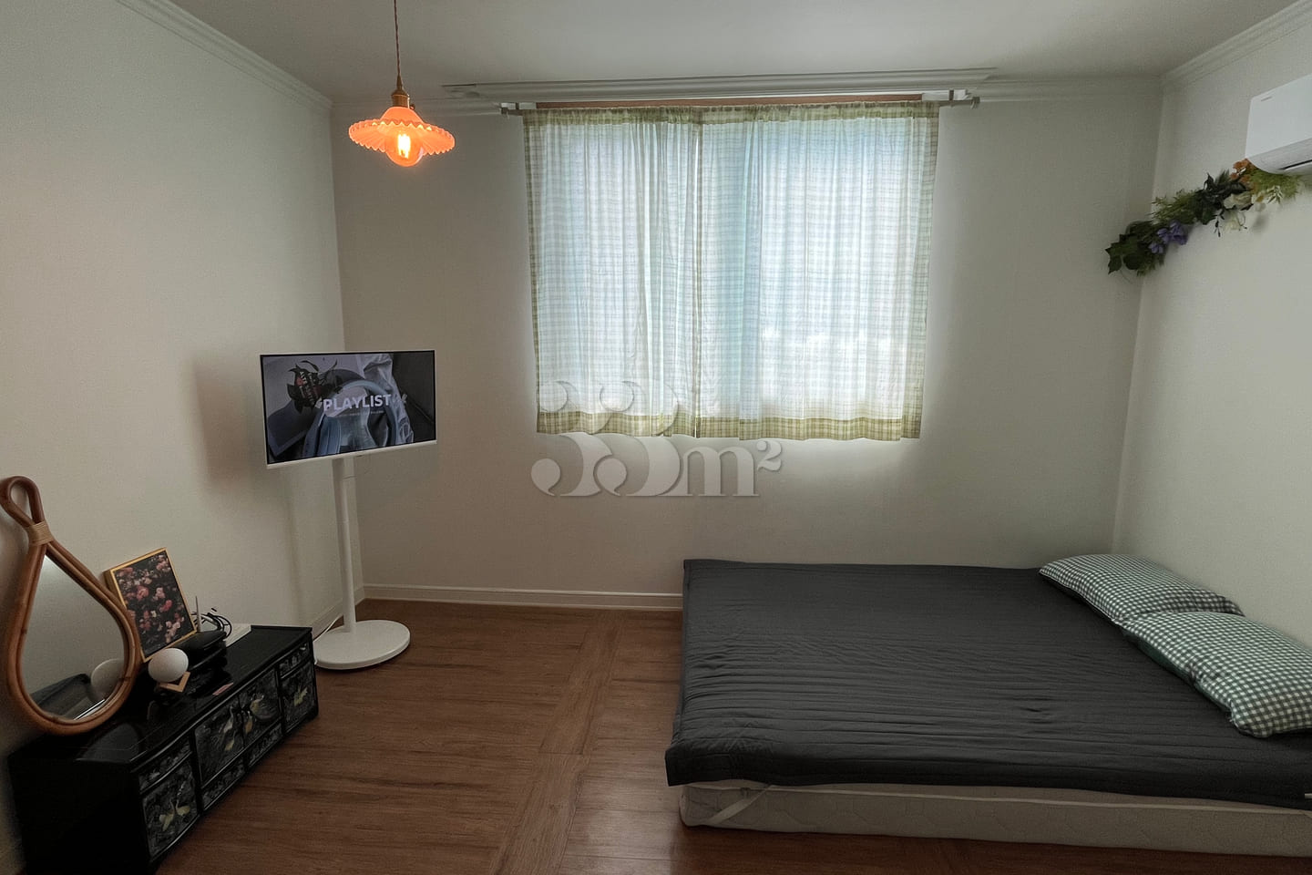 Spacious room / Separate living room and kitc 9th image