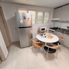 2-bedroom unit near Sangdo Station Unit Image