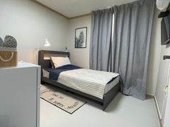 Room 103/Privacy Room 0th image
