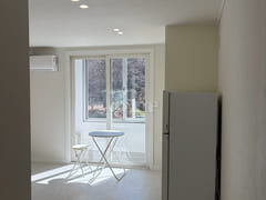 A room with a view. 2th image