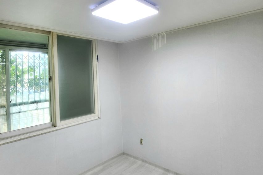 깨끗하고 넓은 아파트 4번째 이미지