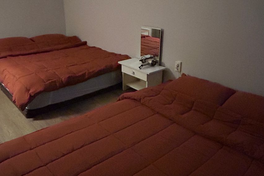 그레이 하우스 1번째 이미지