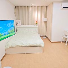 Gangnam Station, 3-minute walk, fully furnish Unit Image