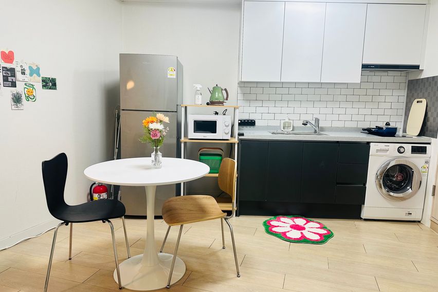 홍대신촌 7분 1.5룸