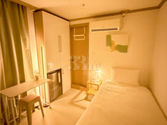 Walking distance: 3 minutes to Sinchon, 9 min 6th image