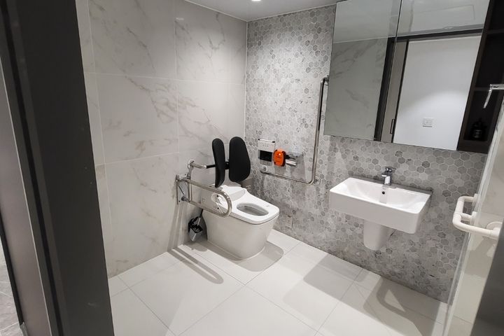P Seocho Gangnam Premium Full Option 5th image