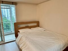 Two-room apartment near Bucheon City Hall/Sin 4th image