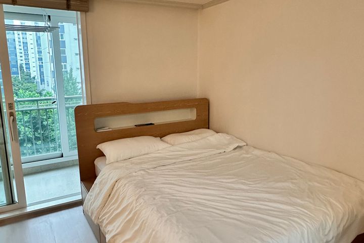 Two-room apartment near Bucheon City Hall/Sin 4th image