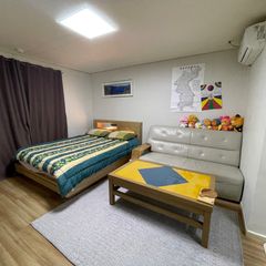 성황동,50“스마트TV 방 이미지