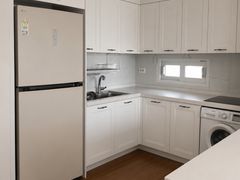 Fully furnished unit with great natural light 4th image