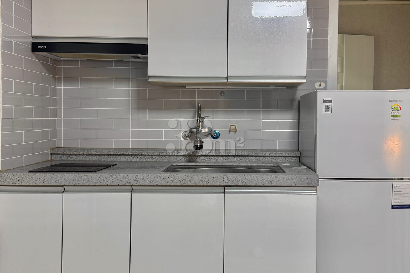 Spacious studio apartment near the main gate  1th image