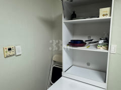Lael Stay Workspace 9th image