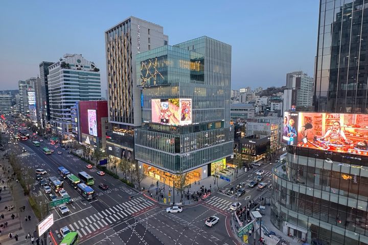 Hongdae Super Prime Location City View ☀️ 14th image