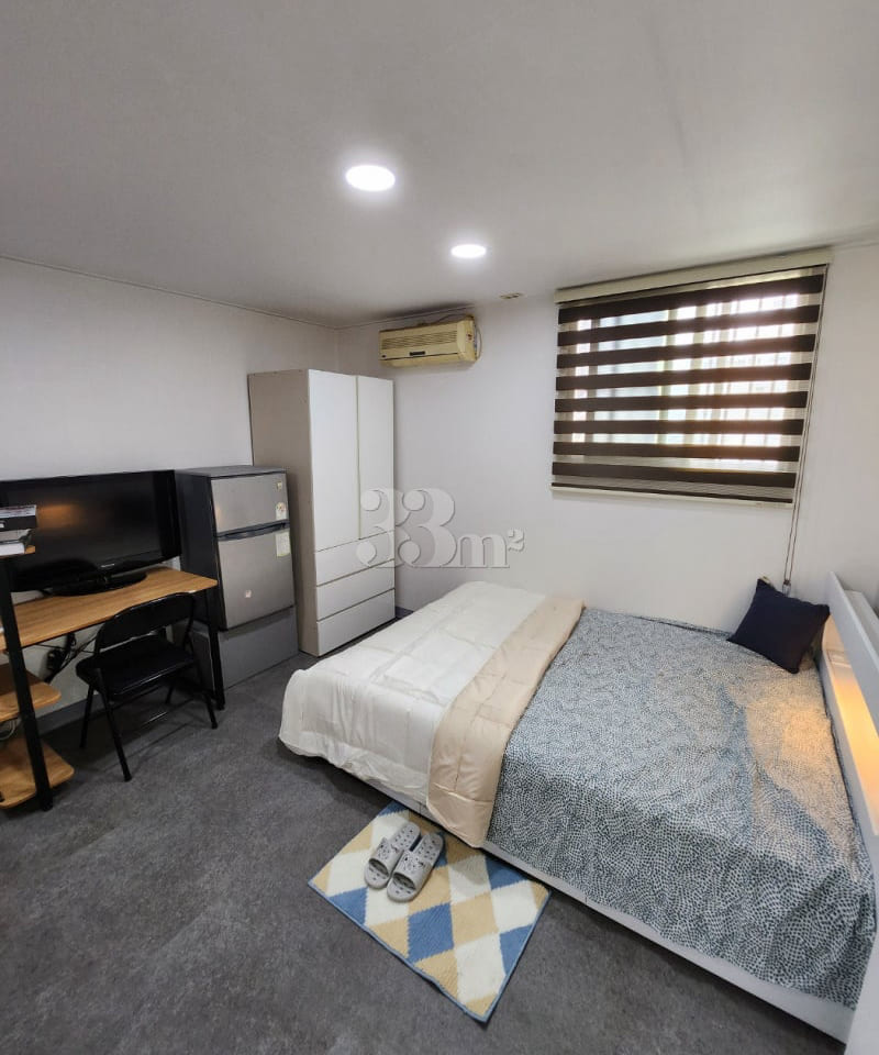 Large studio near Gangdong Station – No maint 0th image