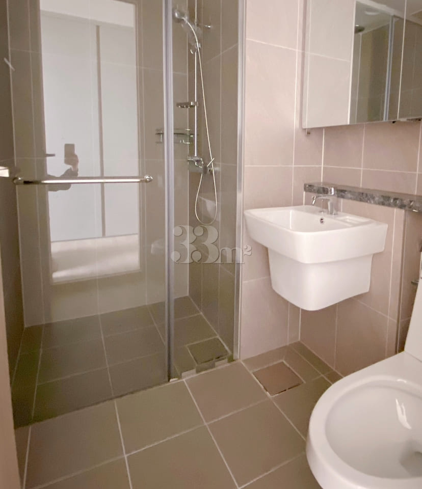 3 bedrooms, 2 bathrooms, spacious living room 13th image