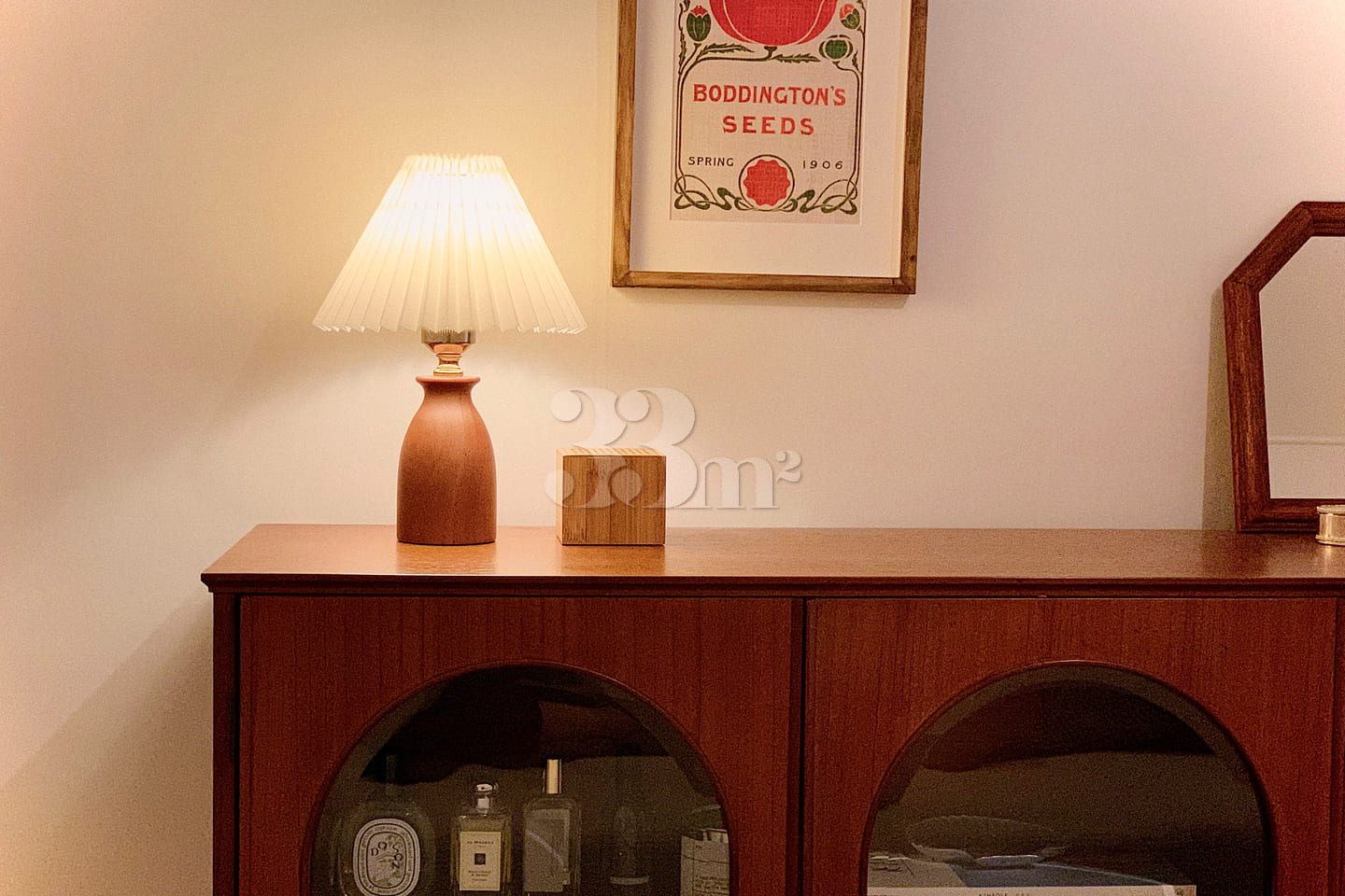 A stylish two-room apartment in the city cent 2th image