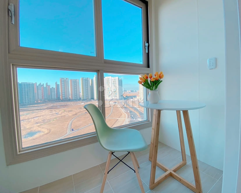 3 bedrooms, 2 bathrooms, spacious living room 12th image