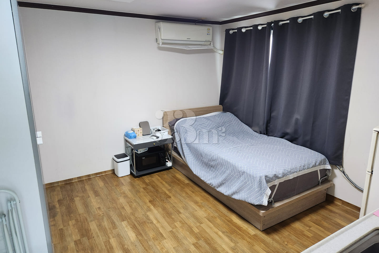 5-minute walk to Samsung Hospital, fully furn 1th image