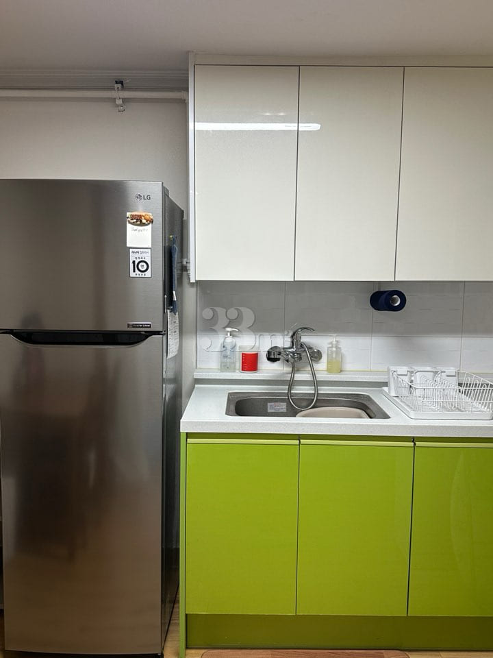 Semi-separated studio near Nonhyeon Station 6th image