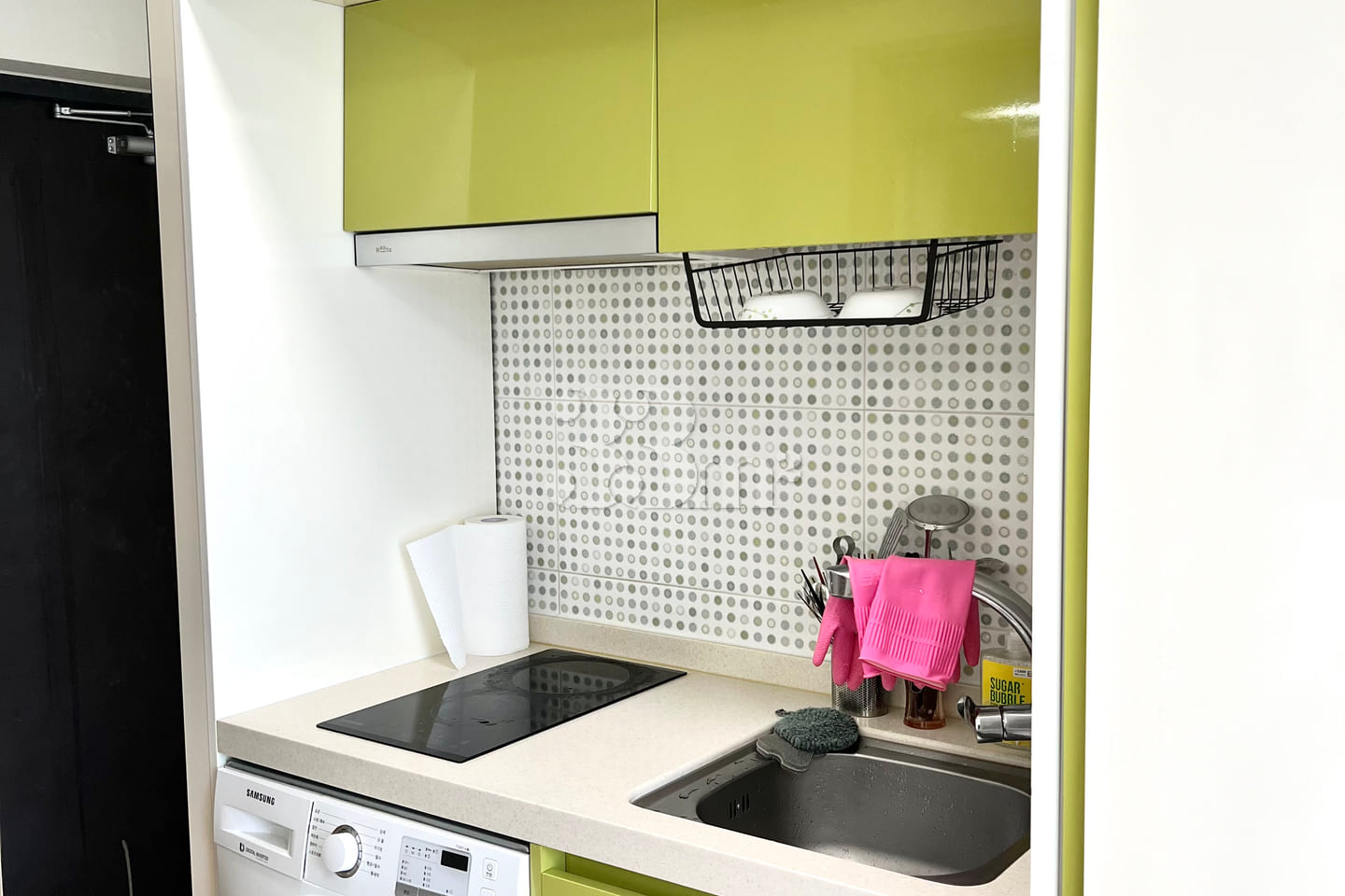 Clean officetel near Gongdeok Station 4th image