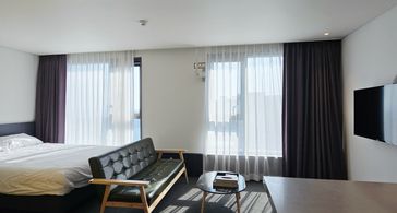 서귀포 풀옵션 바다뷰 방 이미지