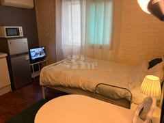 A pleasant room right next to the subway stat 3th image