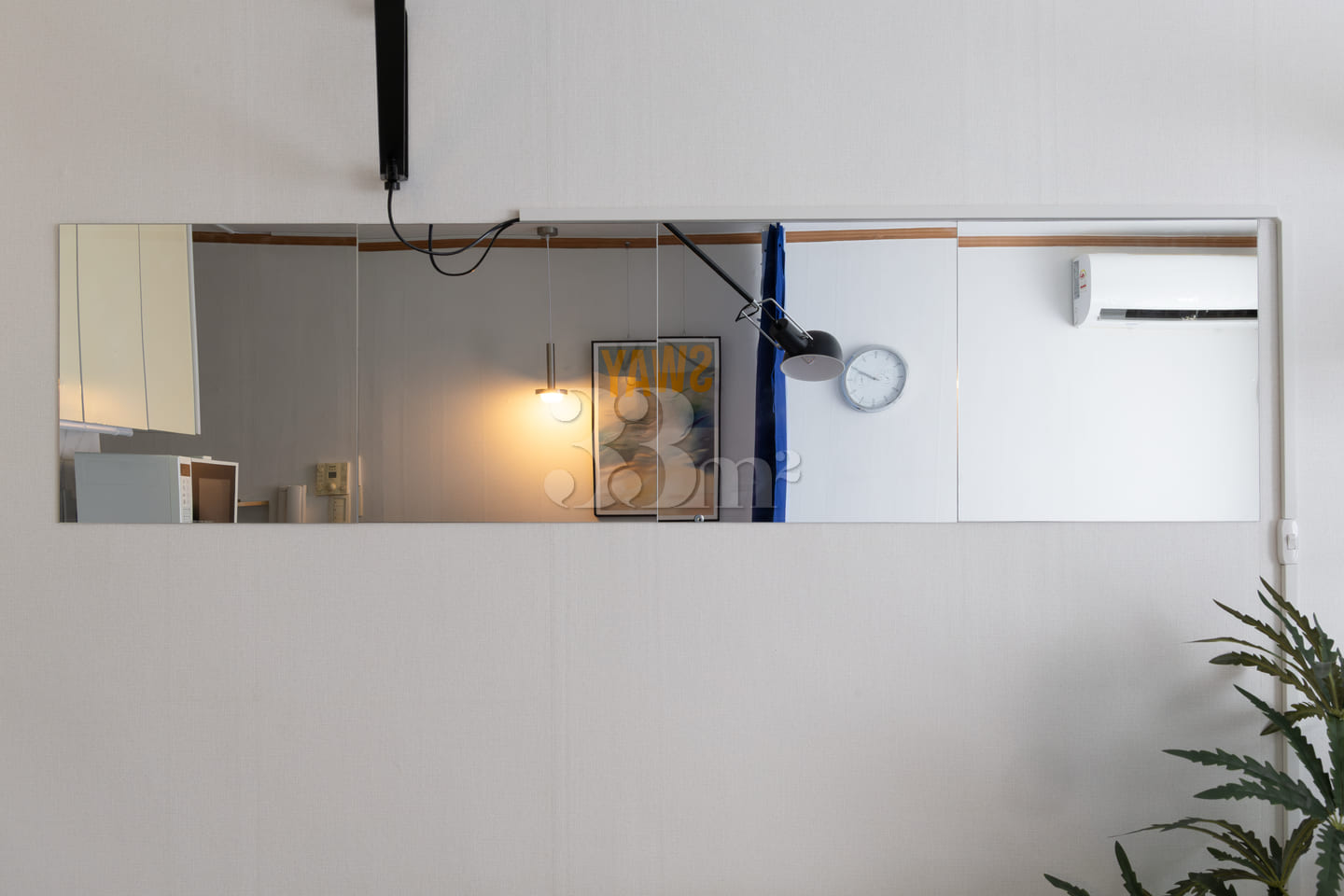 A studio apartment with a great vibe near Hon 8th image