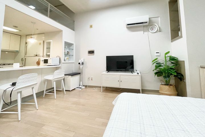 ❤️ Comfortable & Cozy for 4 (near Hagye Stati 0th image